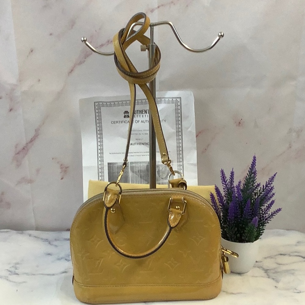 GUC Louis Vuitton Alma BB Vernis Crossbody Handbag